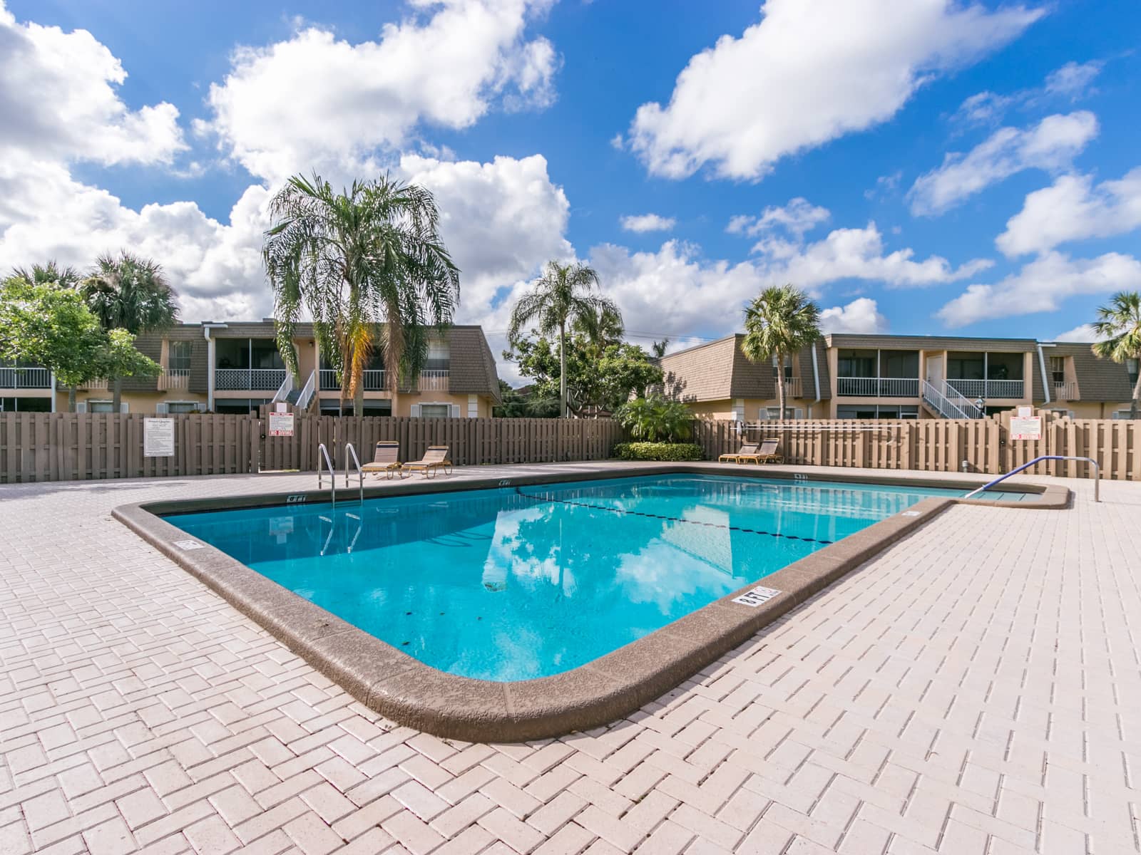 French Quarter Condominiums Pool